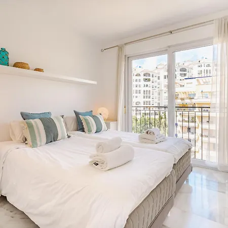 Апартаменты 34 Rooftop Sea Views